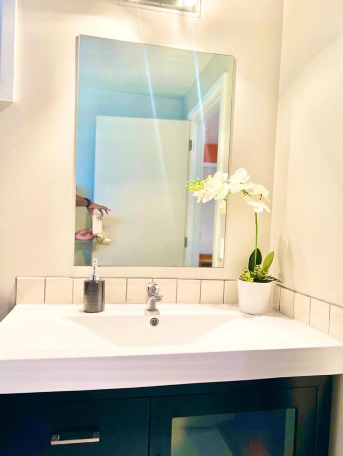 Private Studio Auckland Self Checkin And 2 Parking Netflix Prime Экстерьер фото